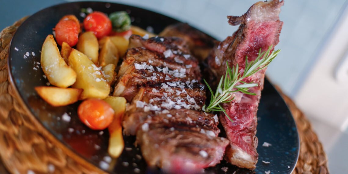 5 Restaurantes donde comer la mejor carne a la brasa en La Manga y Cabo de Palos