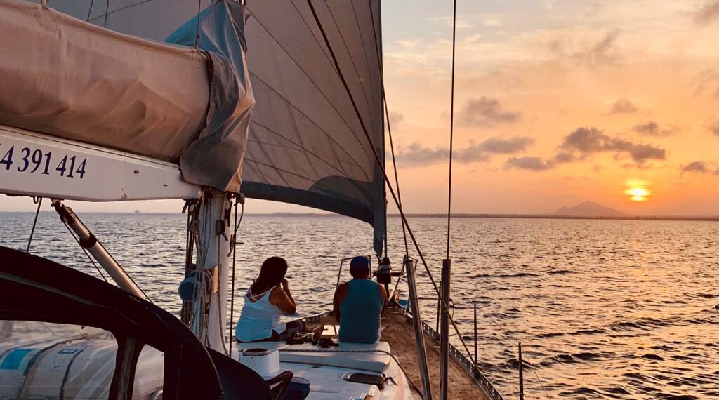 5 Negocios donde alquilar o hacer una ruta en barco en La Manga y Cabo de Palos